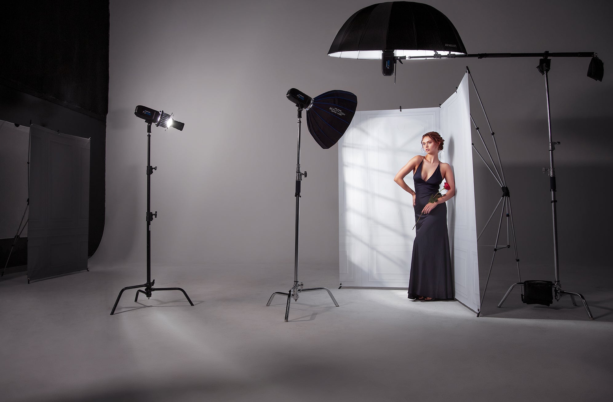 How to Create Window Light in Studio