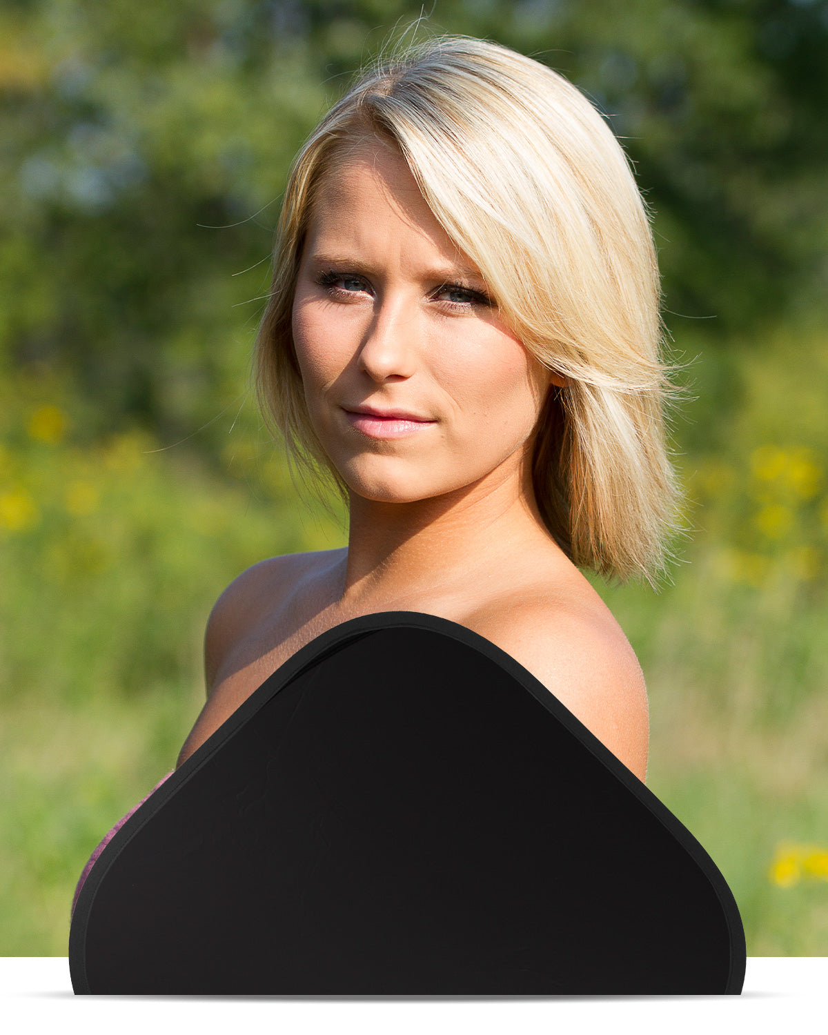 Black Block Illuminator Reflector Outdoor Portrait