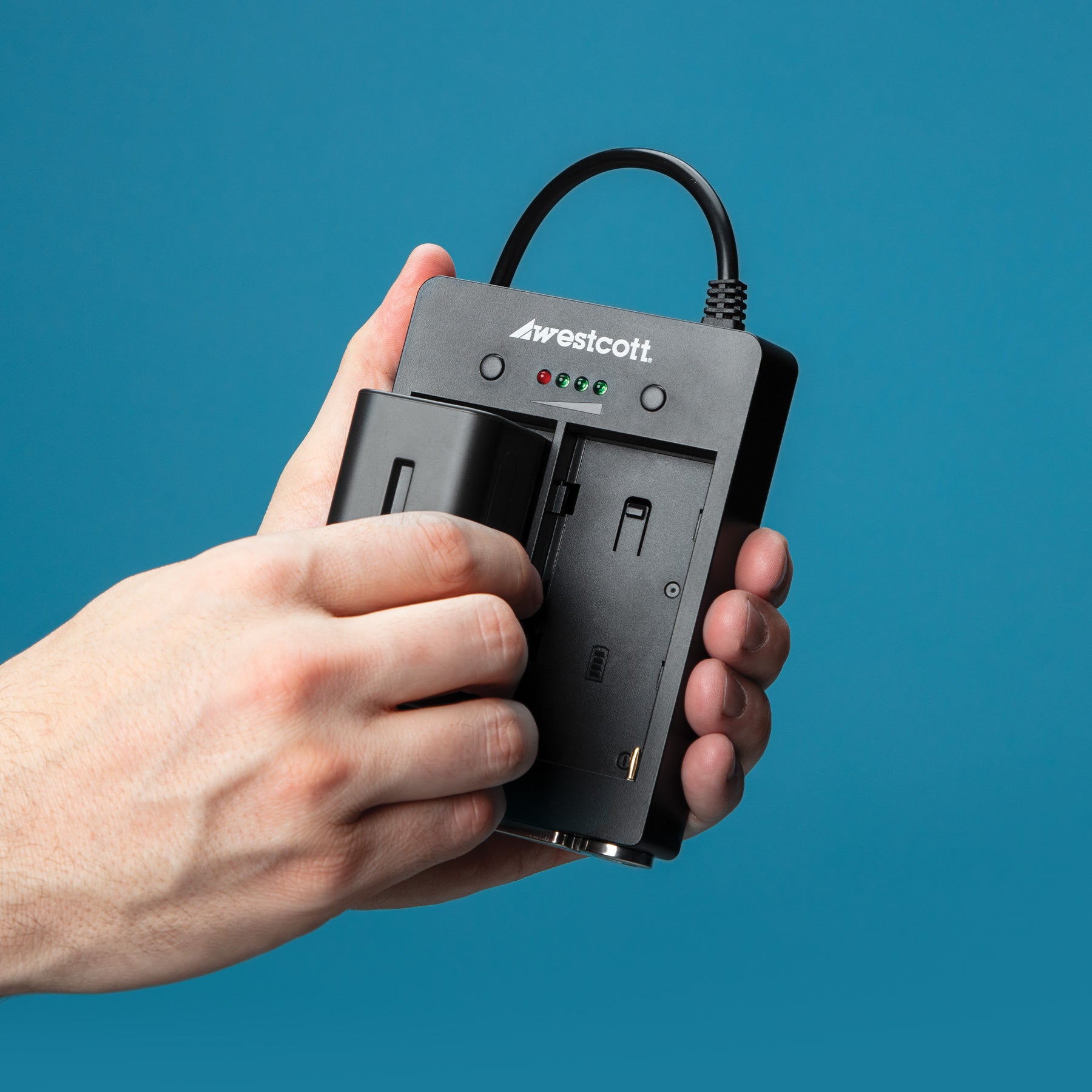 L60-B LED COB Dual-Battery Pack with Battery Being Inserted