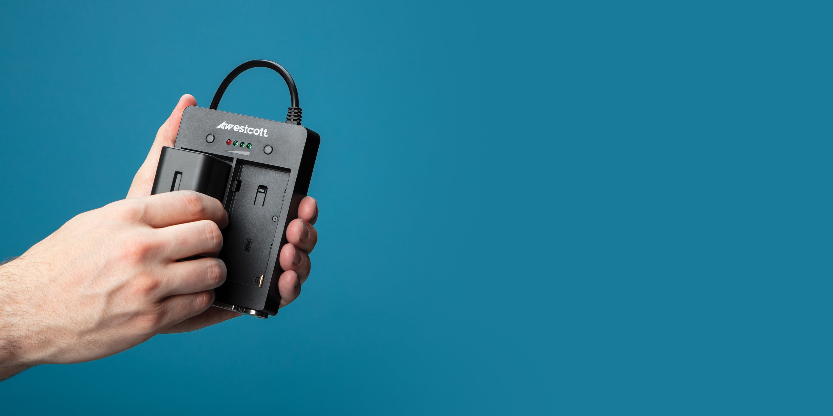 L60-B LED COB Dual-Battery Pack with Battery Being Inserted