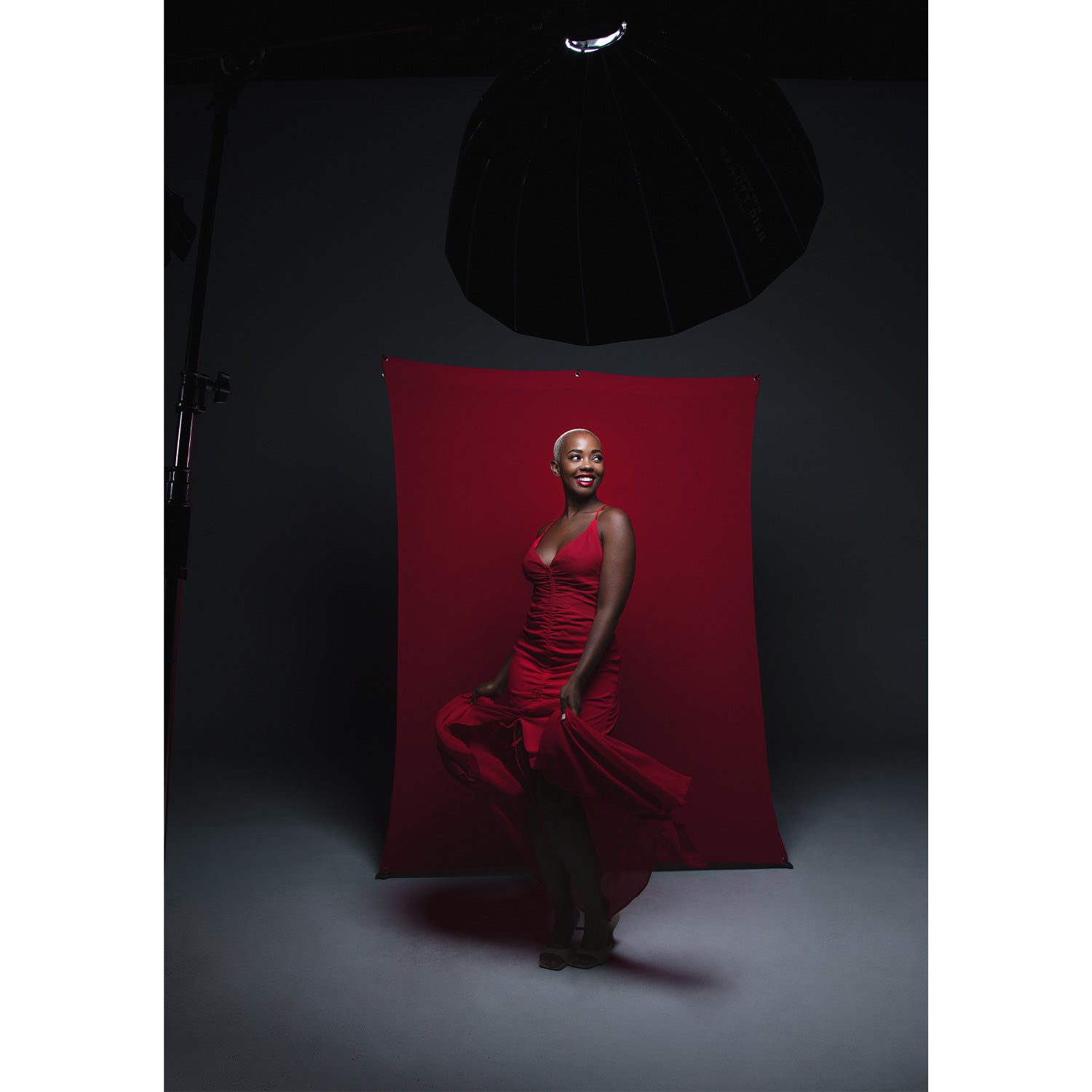 X-Drop Wrinkle-Resistant Backdrop - Scarlet Red (5' x 7')