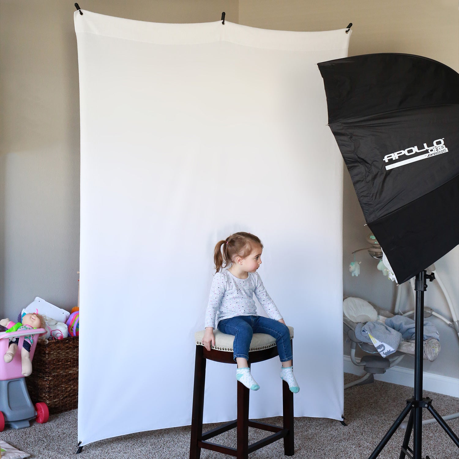 X-Drop Wrinkle-Resistant Backdrop Kit - High-Key White (5' x 7')