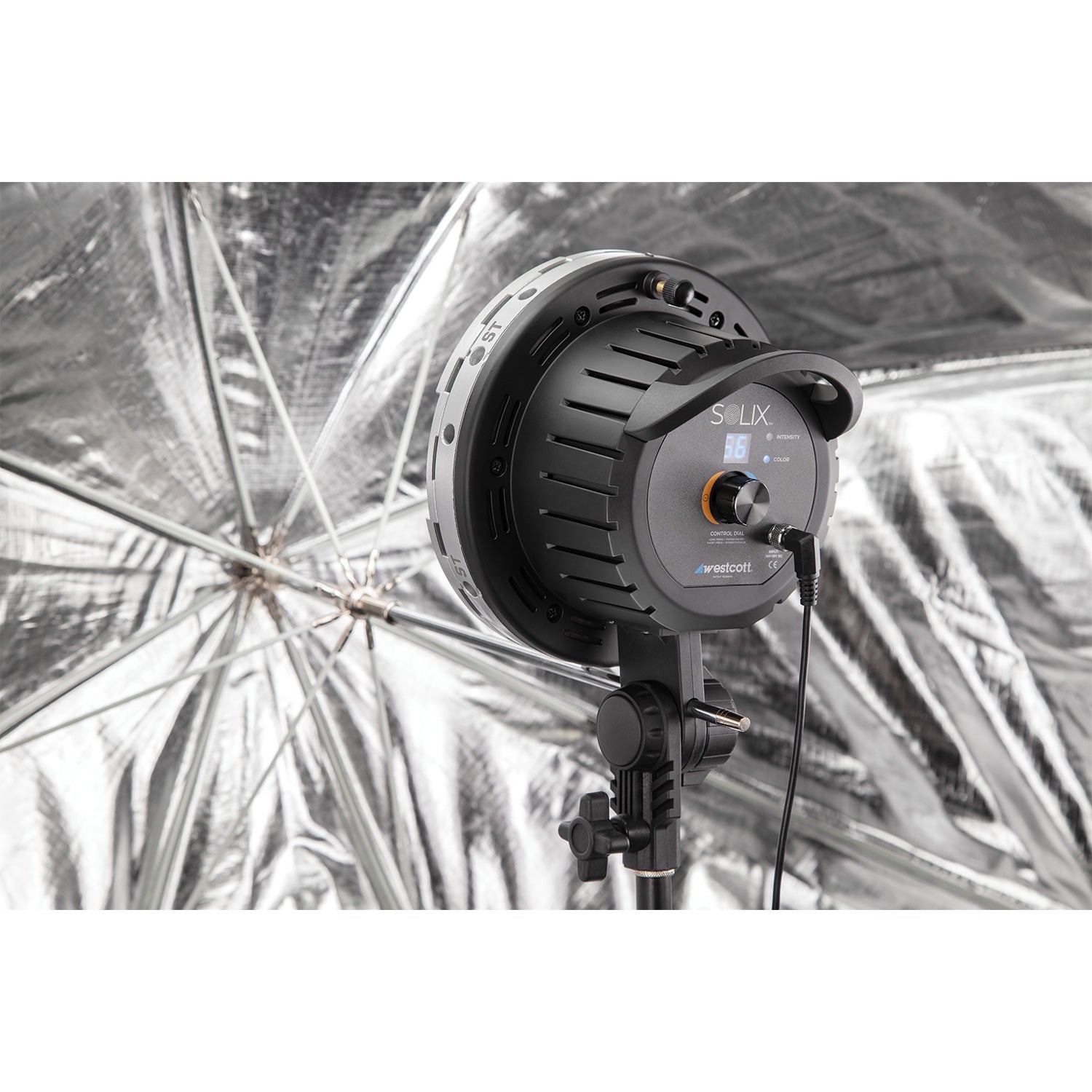 Solix Bi-Color 1-Light Kit with Apollo Orb and Stand