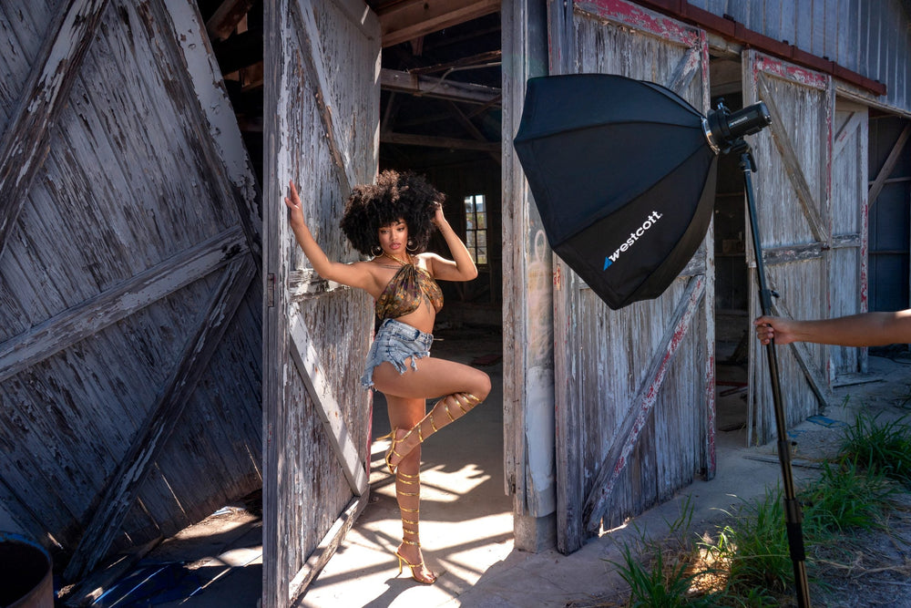 Single Light Portraits On Location Using HSS & FJ200 Strobe