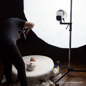 FJ400 II Newborn Portrait Lighting Kit