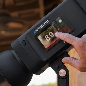 FJ800 Touchscreen Strobe with FJ Pro AC/DC Battery (800Ws)