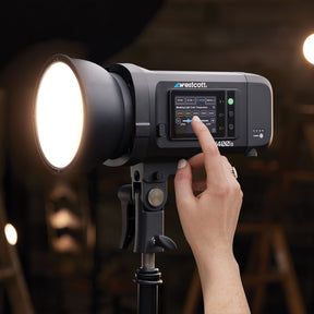 FJ400 II Newborn Portrait Lighting Kit