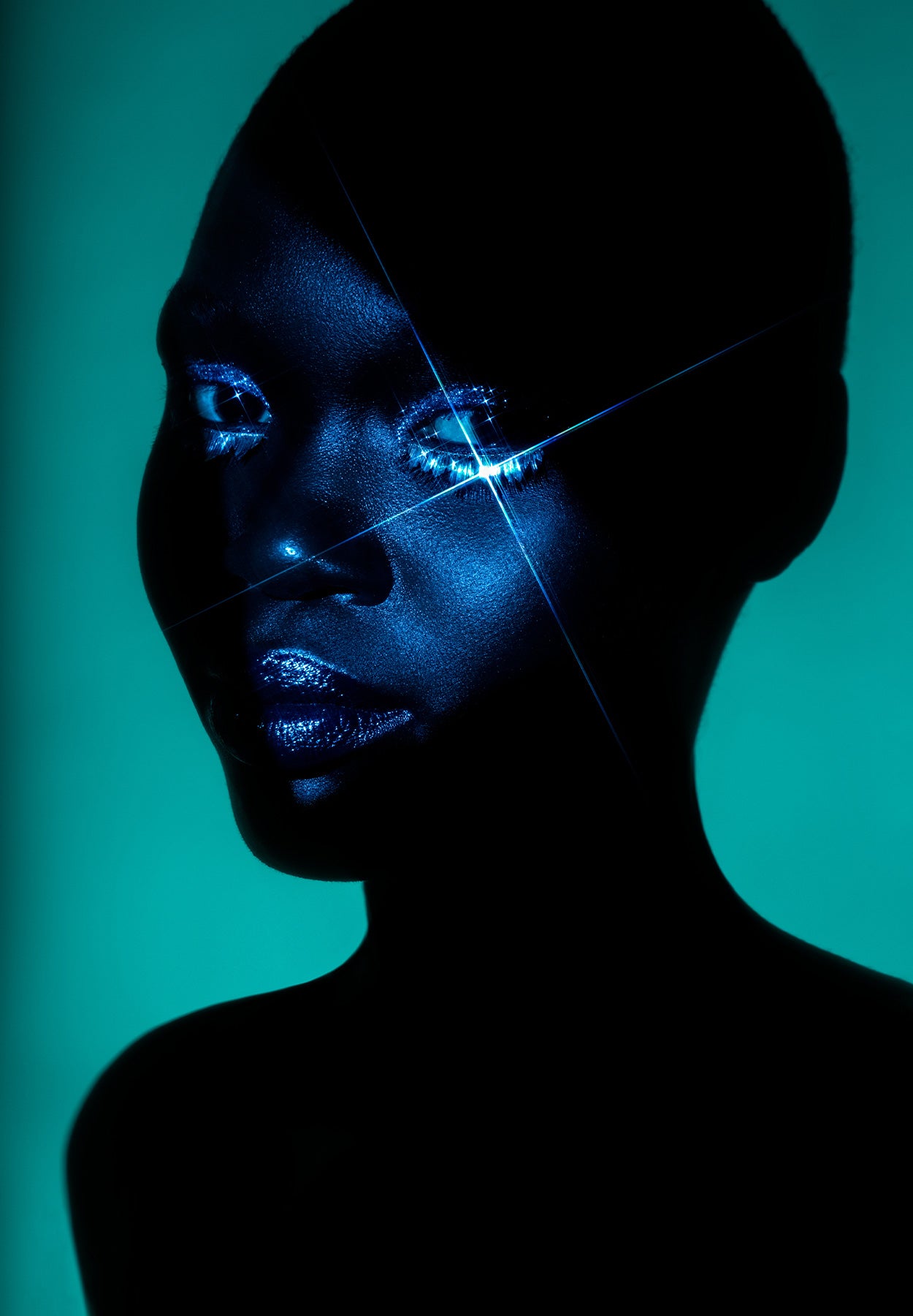 Beauty Shot Using Optical Spot and Gobo on Face with Color Gel