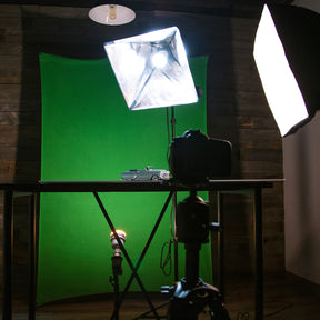 X-Drop Wrinkle-Resistant Backdrop - Chroma-Key Green Screen (5' x 7')